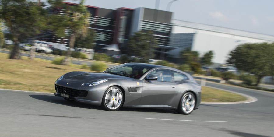  Ferrari GTC4Lusso 2016 года  (AU) (фото 3 из 32)